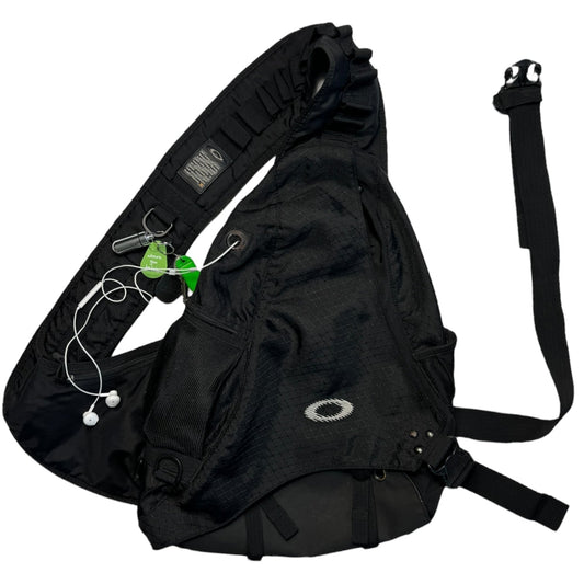 Oakley Sandbag sling bag